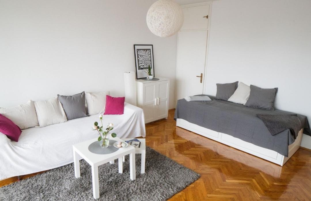 Relax Central Apartment Zagreb Bagian luar foto