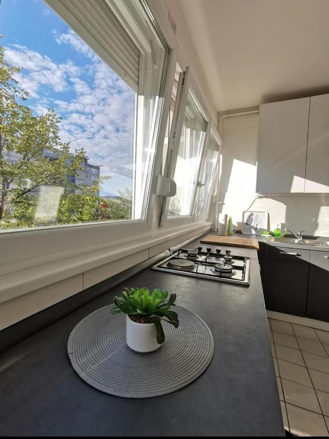 Relax Central Apartment Zagreb Bagian luar foto